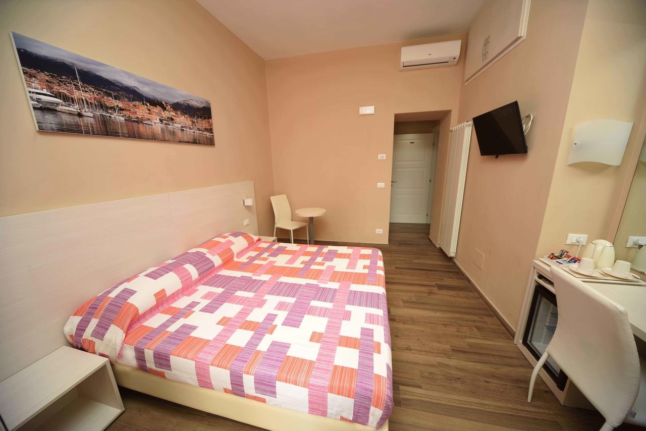 Gioberti House Hotel Sanremo Exterior foto